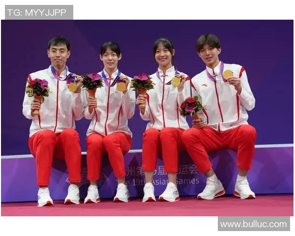 会跆拳道的男足球明星有哪些 足球场外的武术才能与魅力