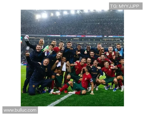 足球球星一对一突破技巧全解析 快速突破制胜瞬间展现绝技