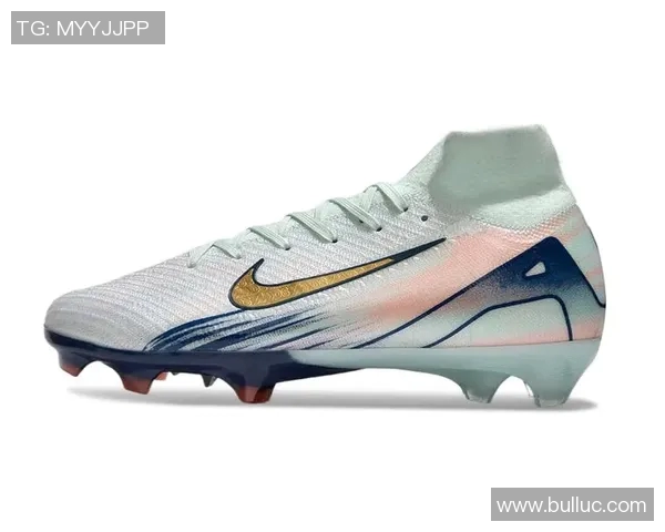 高帮足球鞋是否仍然是球星们的首选装备解析